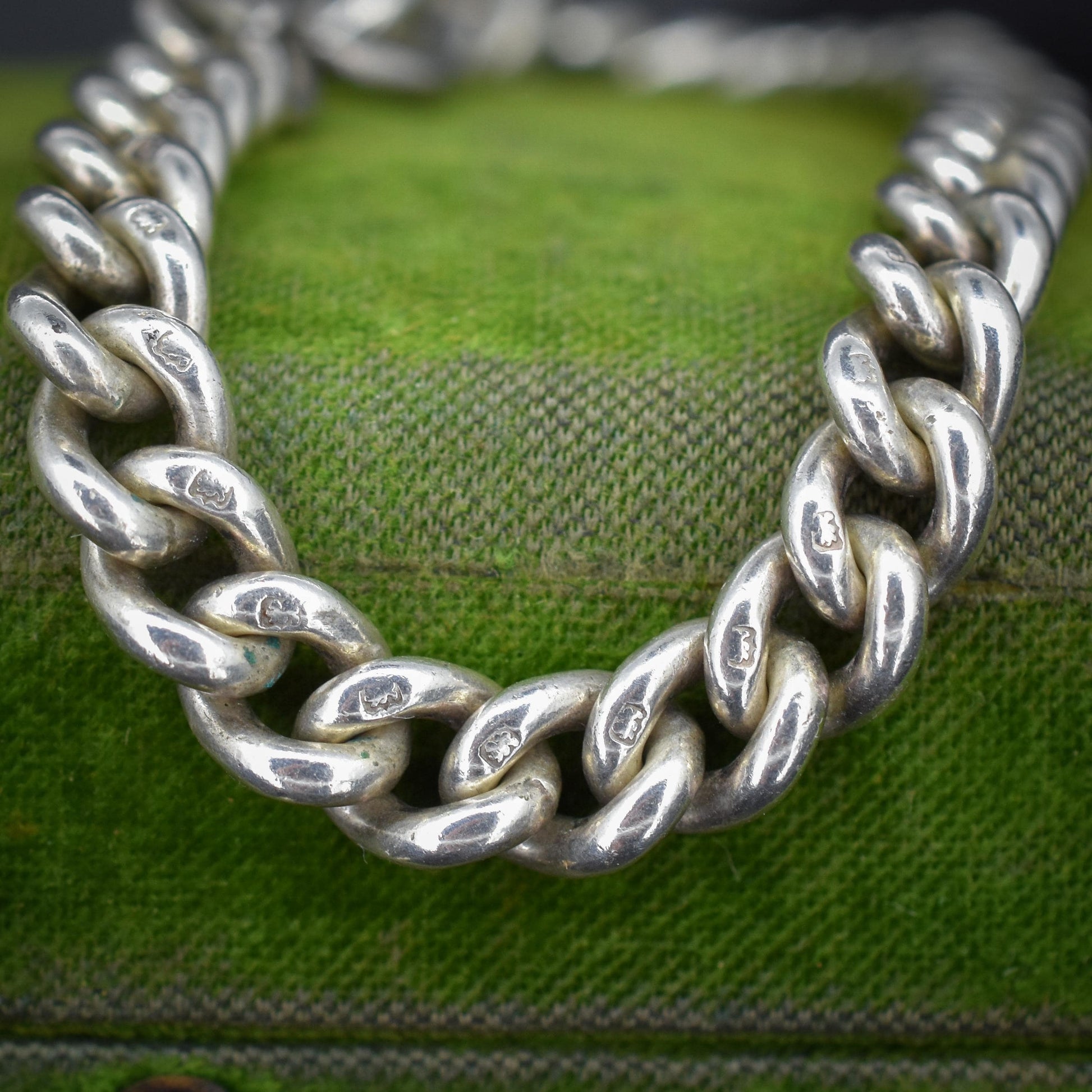 Antique Uniform Curb Sterling Silver Bracelet with Bolt ring | 8.25"