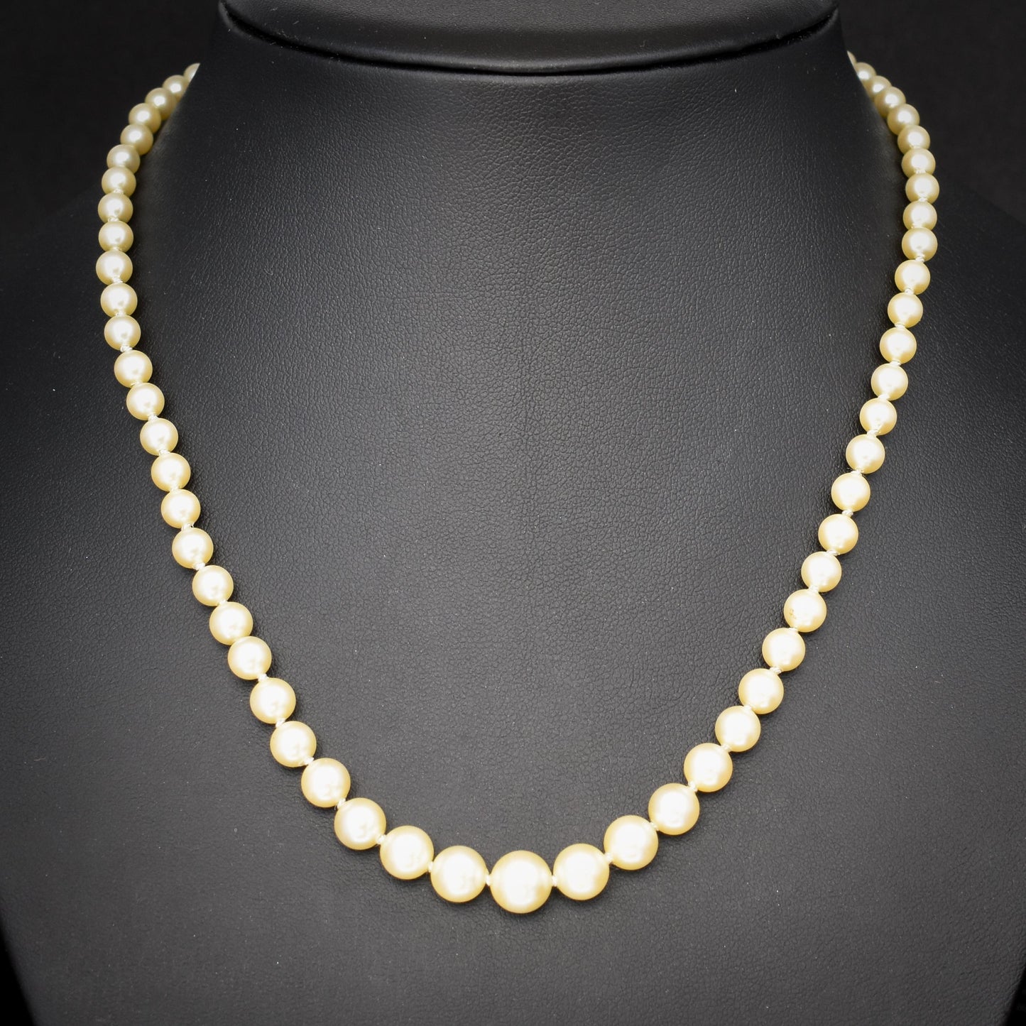 Vintage Graduated Pearl Gold Strand Beaded Necklace | 17"