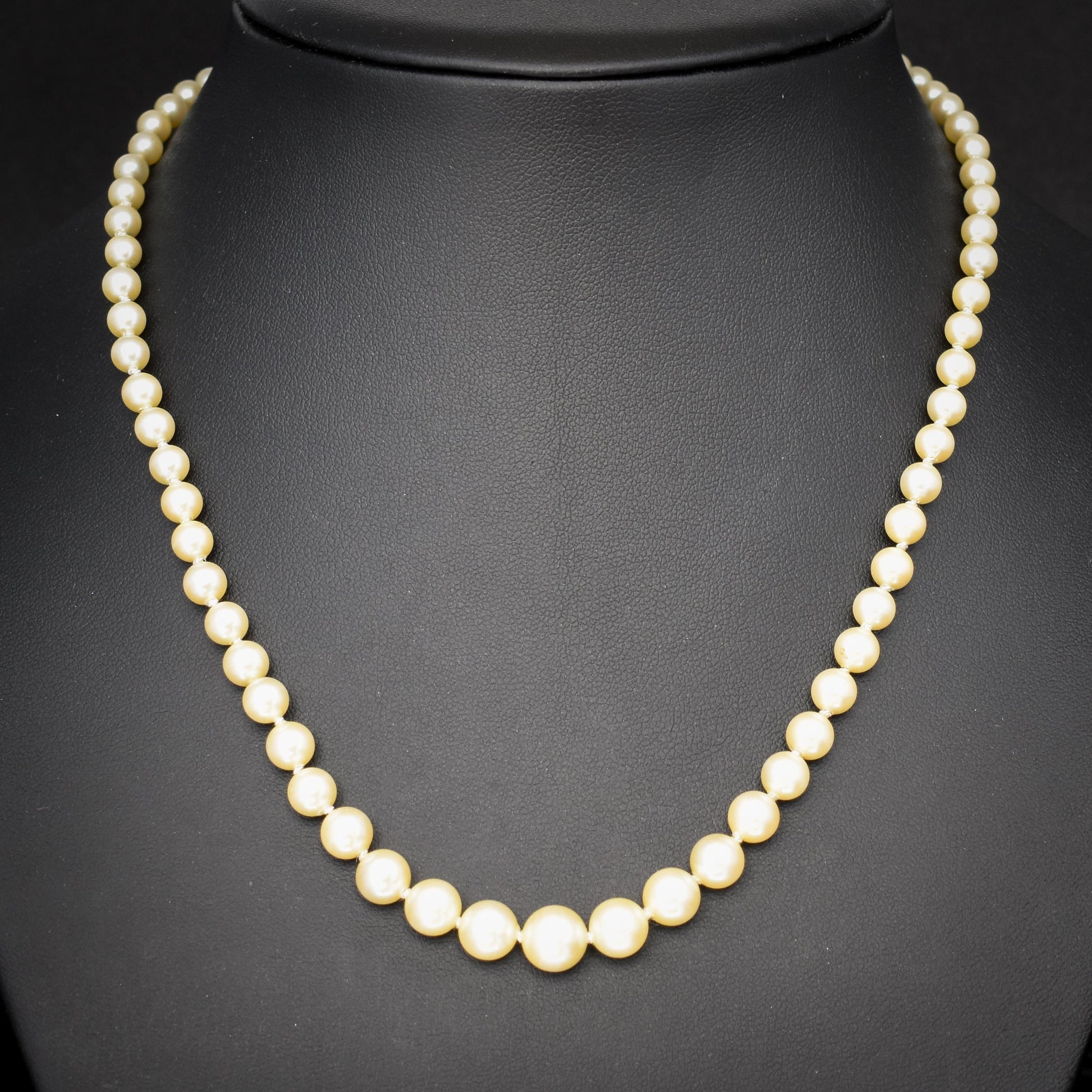 Vintage Graduated Pearl Gold Strand Beaded Necklace | 17"