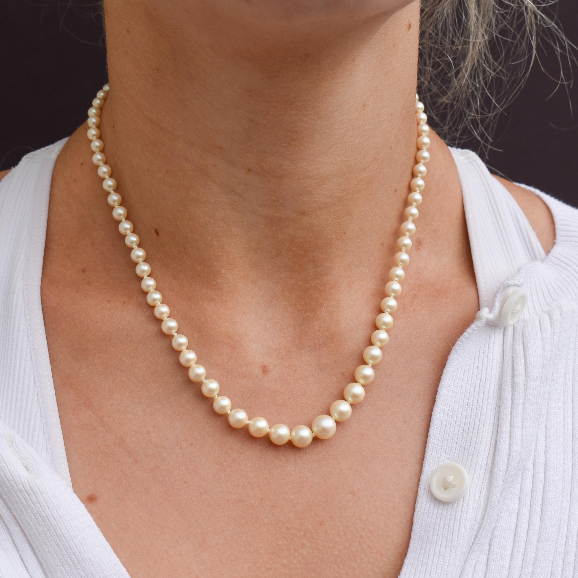 Vintage Graduated Pearl Gold Strand Beaded Necklace | 17"