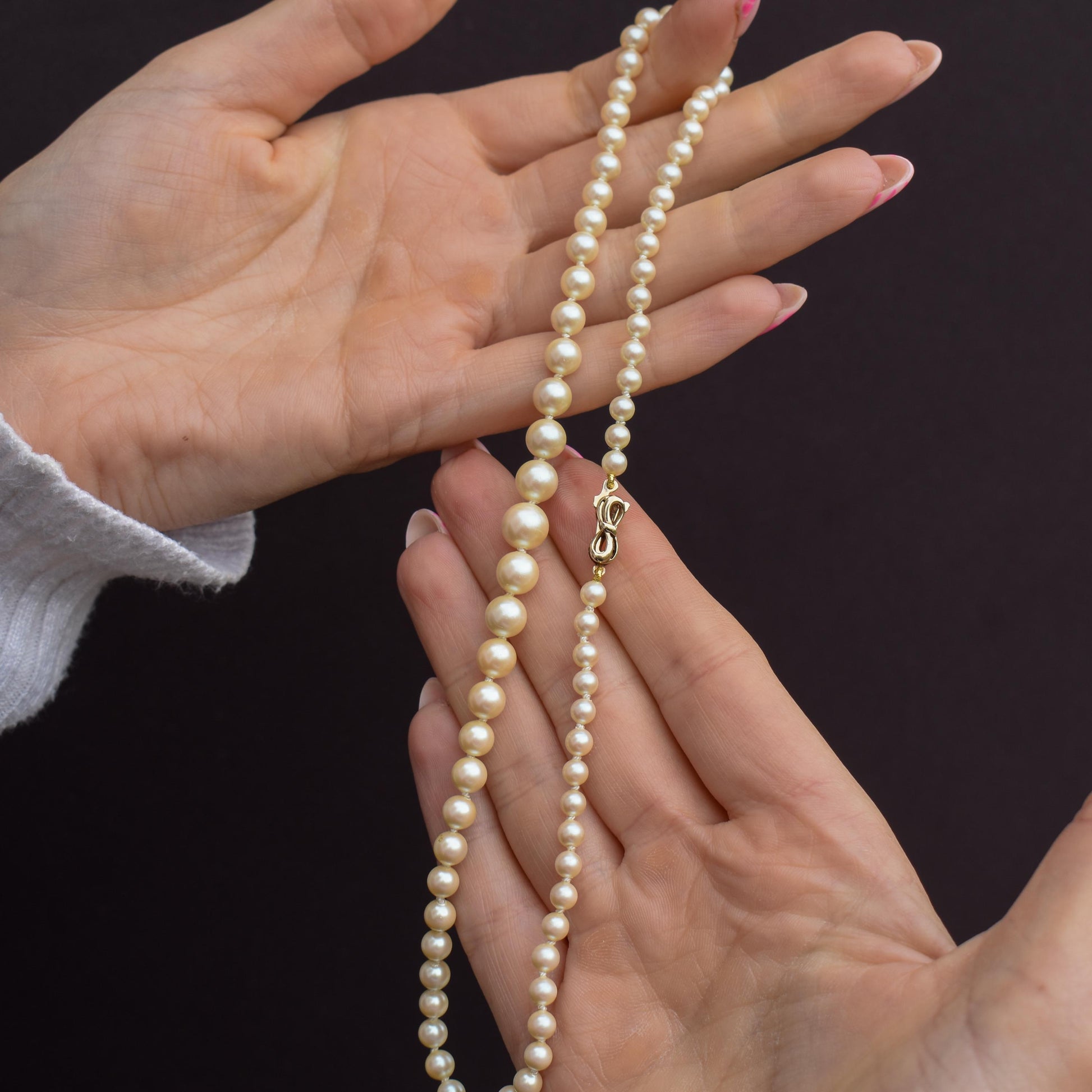 Vintage Graduated Pearl Gold Strand Beaded Necklace | 17"