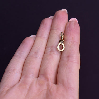 Antique 15ct Gold Screw Dog Clip Charm Pendant