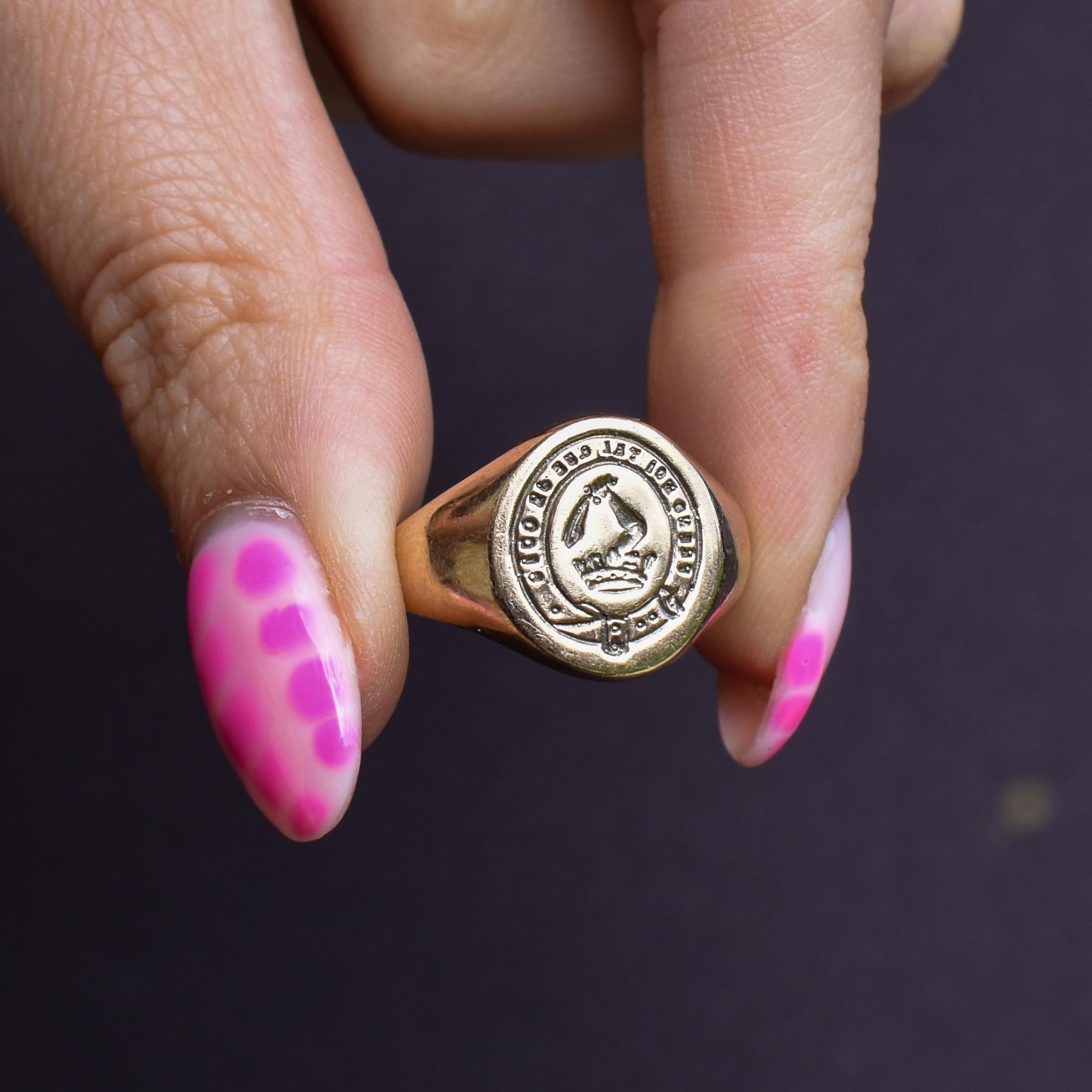 Vintage Intaglio Signet 9ct Yellow Gold Ring | Dated 1959