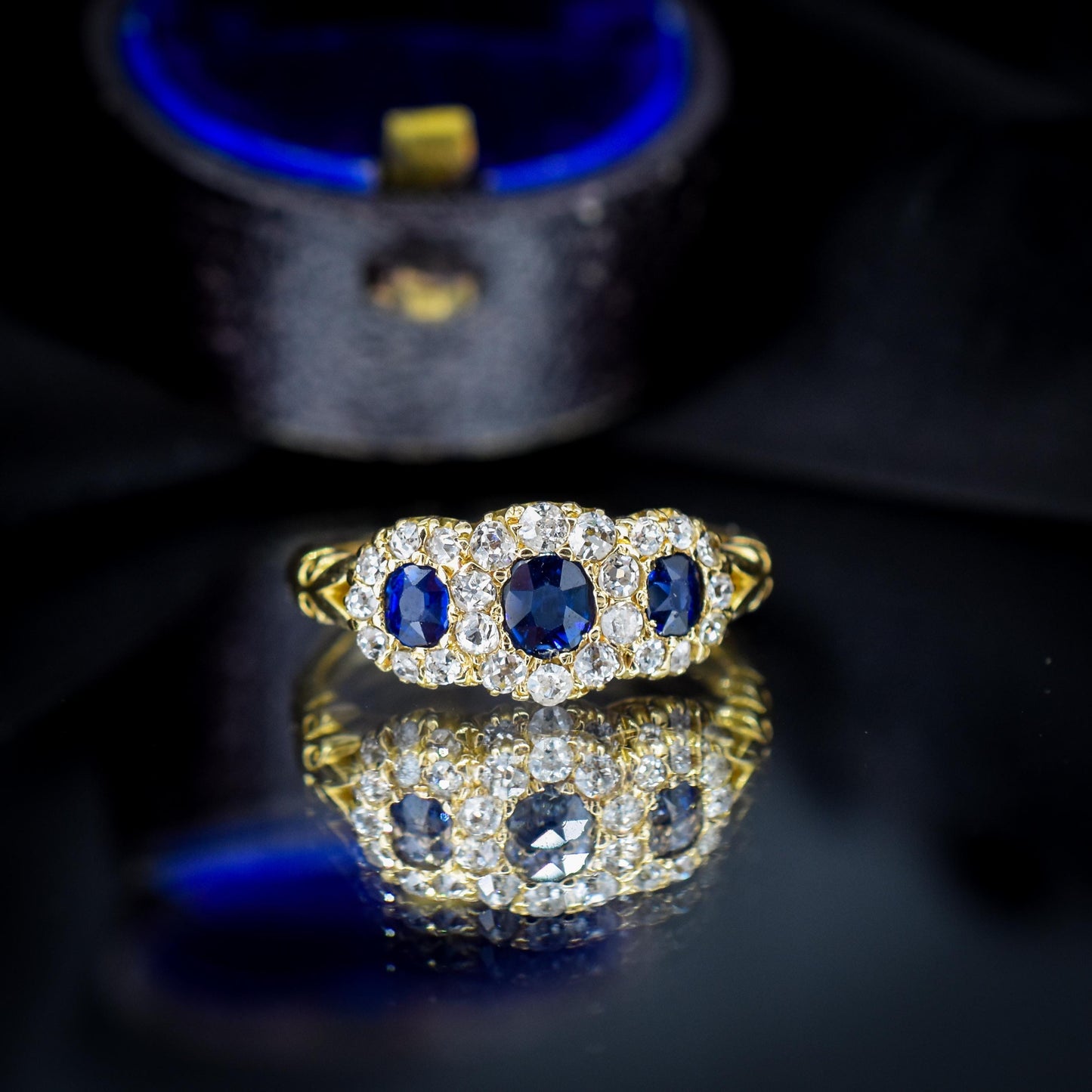 Antique Victorian '1898' Blue Sapphire and Diamond Triple Cluster 18ct Gold Ring