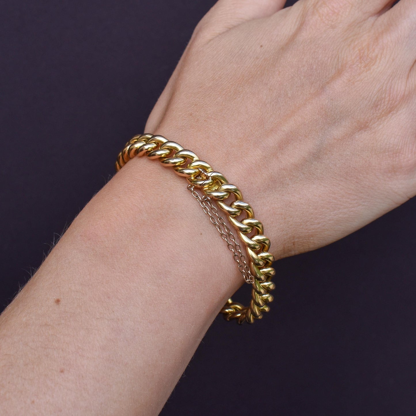 Antique 18ct Yellow Gold Concealed Clasp Curb Bracelet | 7"