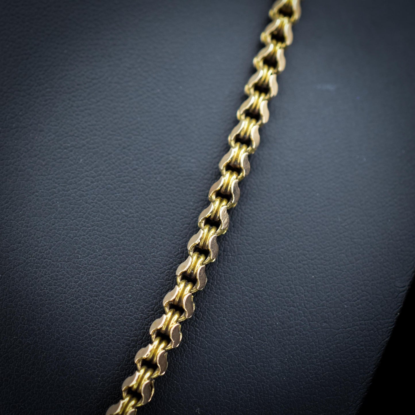 Antique Victorian 23.5" 15ct Gold Fancy Link Chain Necklace with Dog Clip - 30.1g