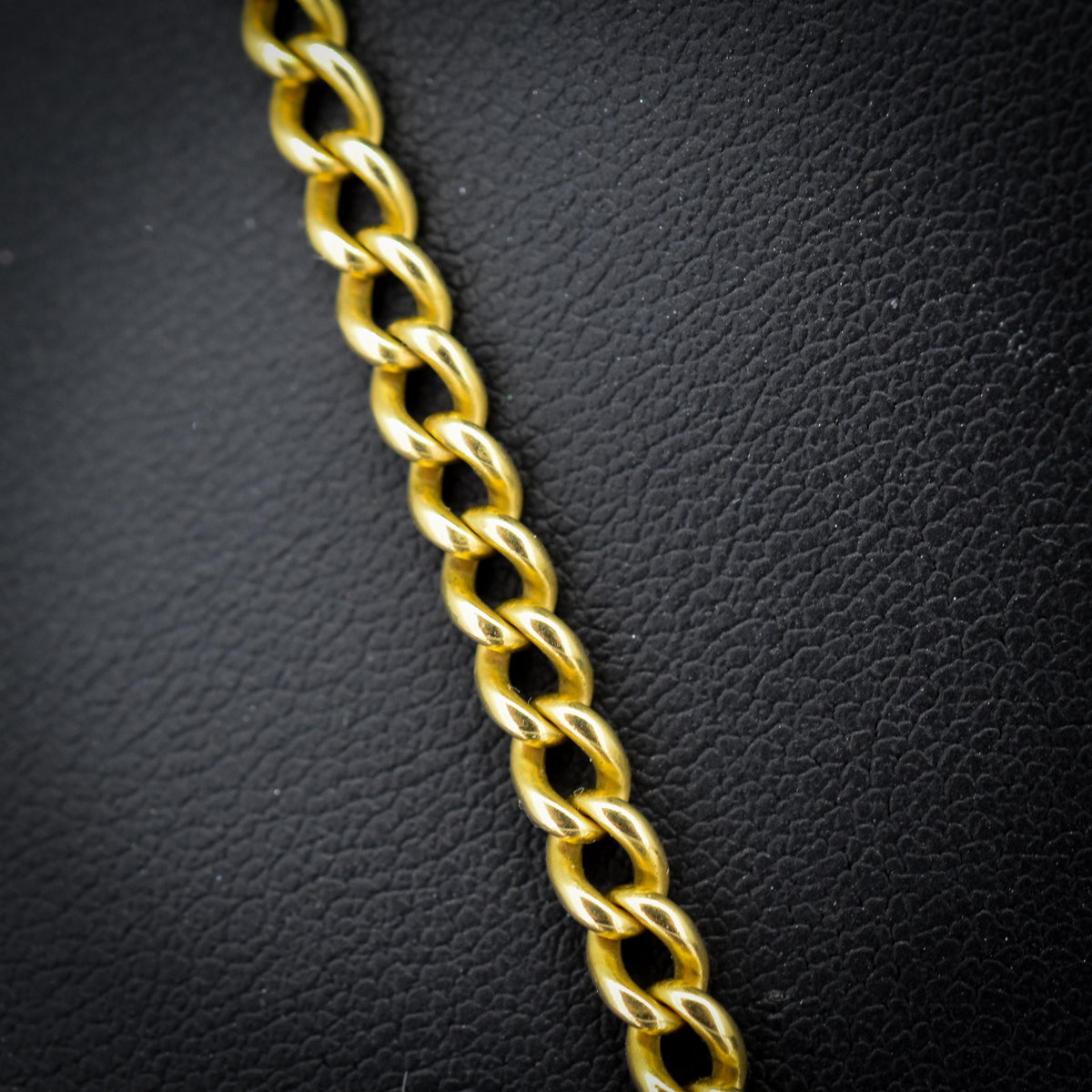 Antique 18ct Yellow Gold Curb Link Bolt Ring Chain Necklace | 18.25"
