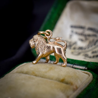 Vintage 9ct Yellow Gold Lion Animal Charm Pendant | Dated 1969