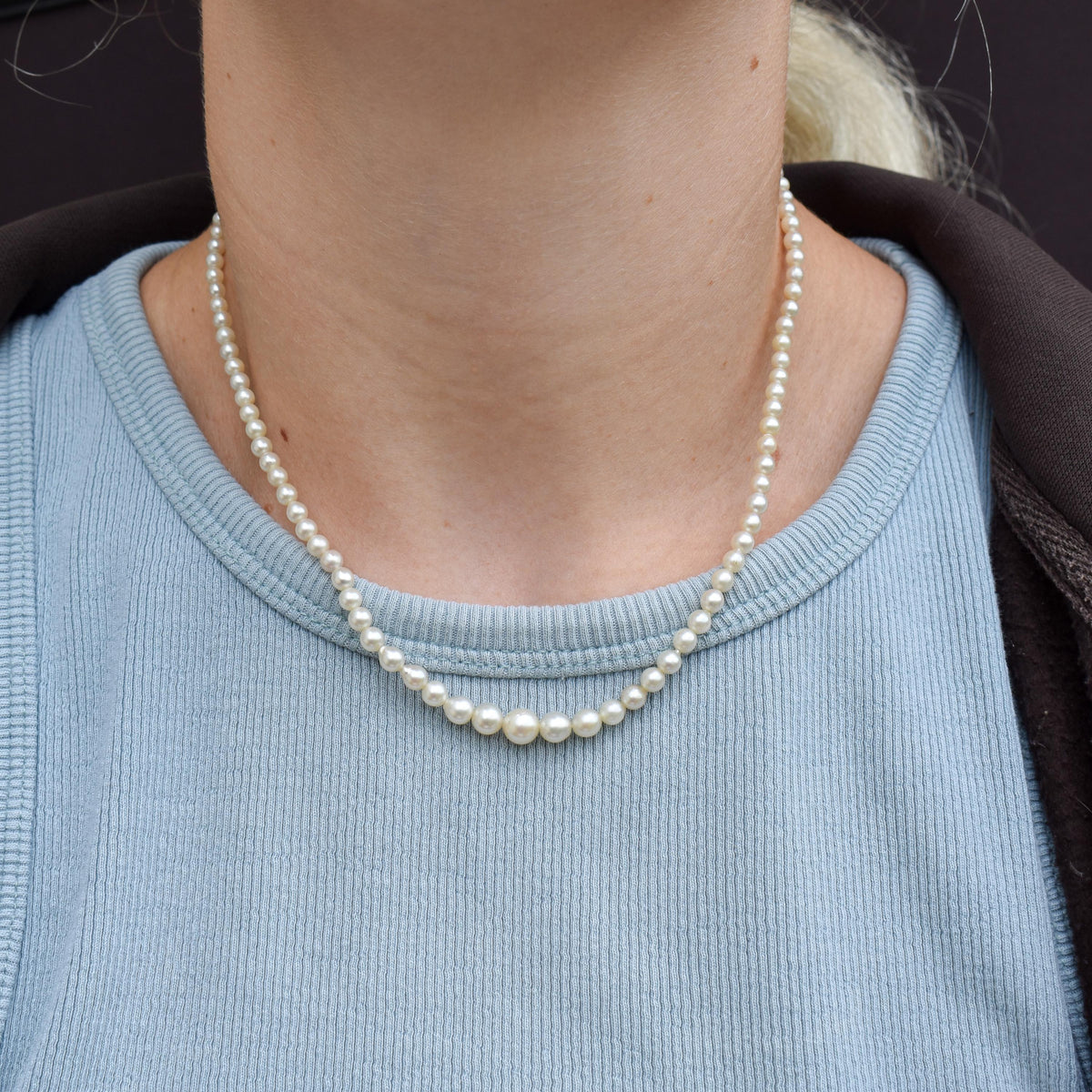 Vintage Graduated Pearl 9ct Gold Strand Beaded Necklace | 16"