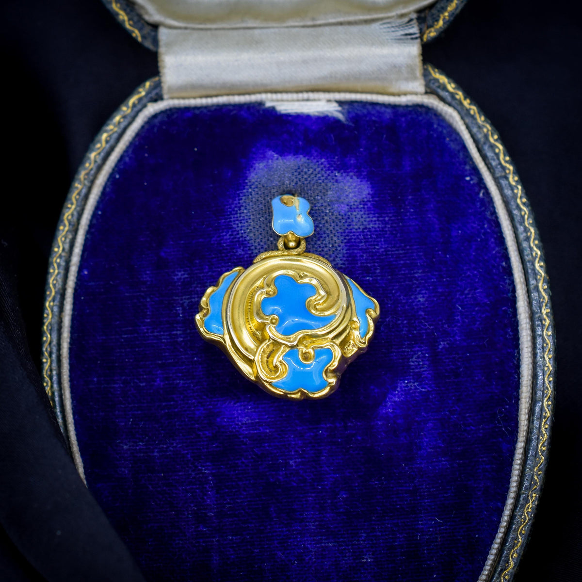 Antique 18ct Gold Turquoise Blue Enamel Mourning Swirl Locket Pendant