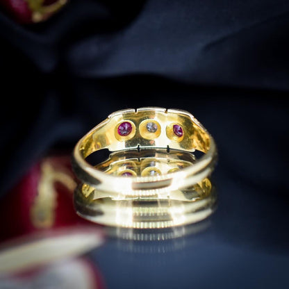 Antique Ruby and Diamond 18ct Yellow Gold Three Stone Starburst Gypsy Ring