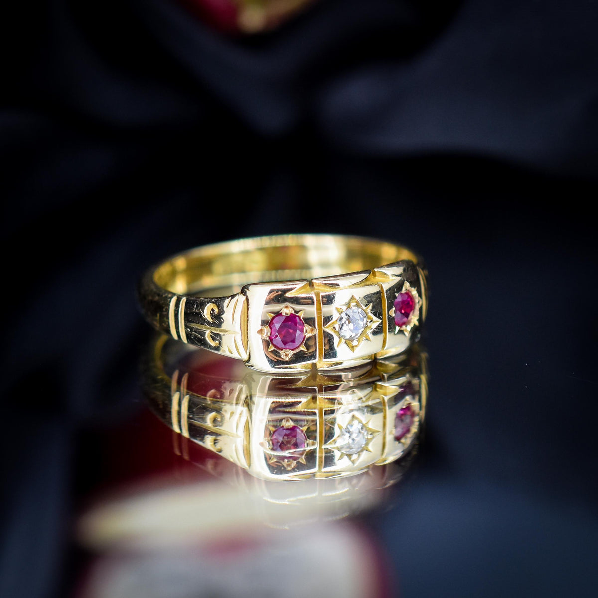 Antique Ruby and Diamond 18ct Yellow Gold Three Stone Starburst Gypsy Ring