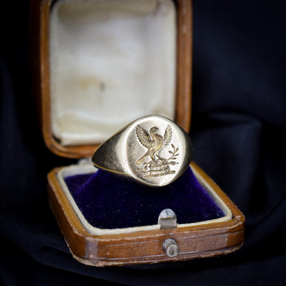 Vintage Heavy Liver Bird 9ct Yellow Gold Seal Signet Ring | 12.5g