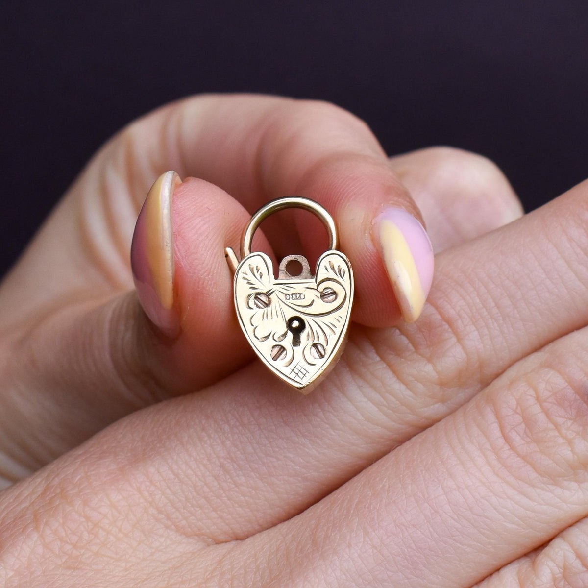 Vintage 9ct Yellow Gold Engraved Heart Padlock Charm Pendant