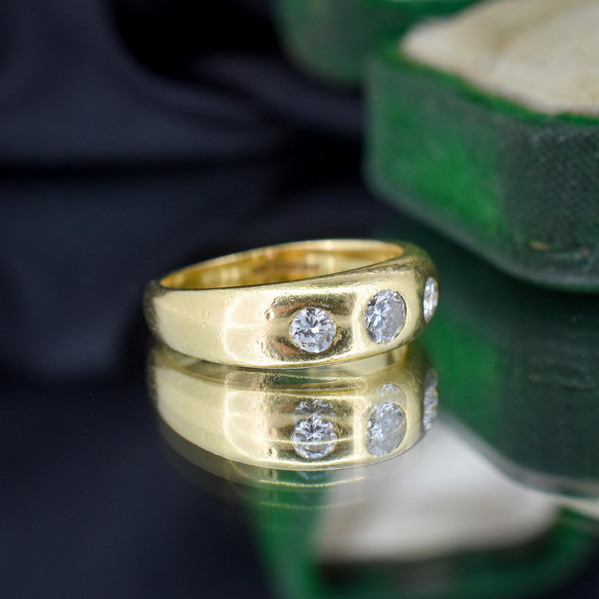 Vintage 0.40ct Diamond Three Stone Gypsy 18ct Yellow Gold Ring Band | Dated 1997