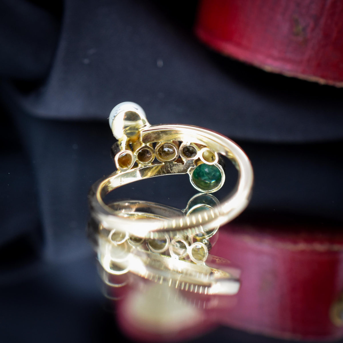 Vintage Emerald Pearl and Diamond 14ct 14k Yellow Gold Bypass Twist Ring