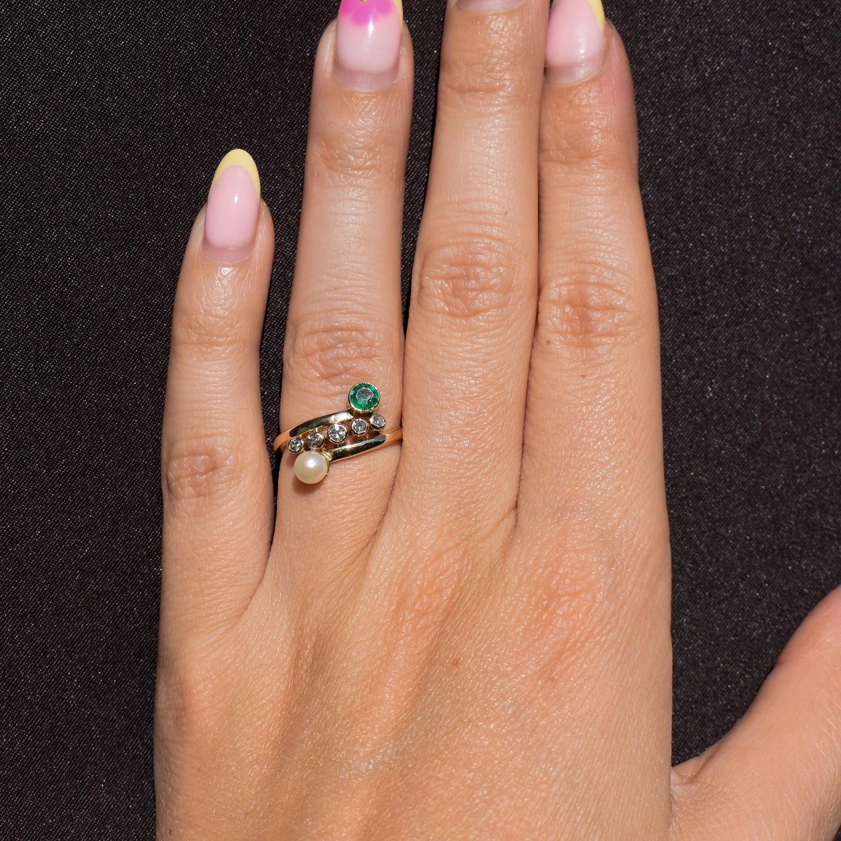 Vintage Emerald Pearl and Diamond 14ct 14k Yellow Gold Bypass Twist Ring