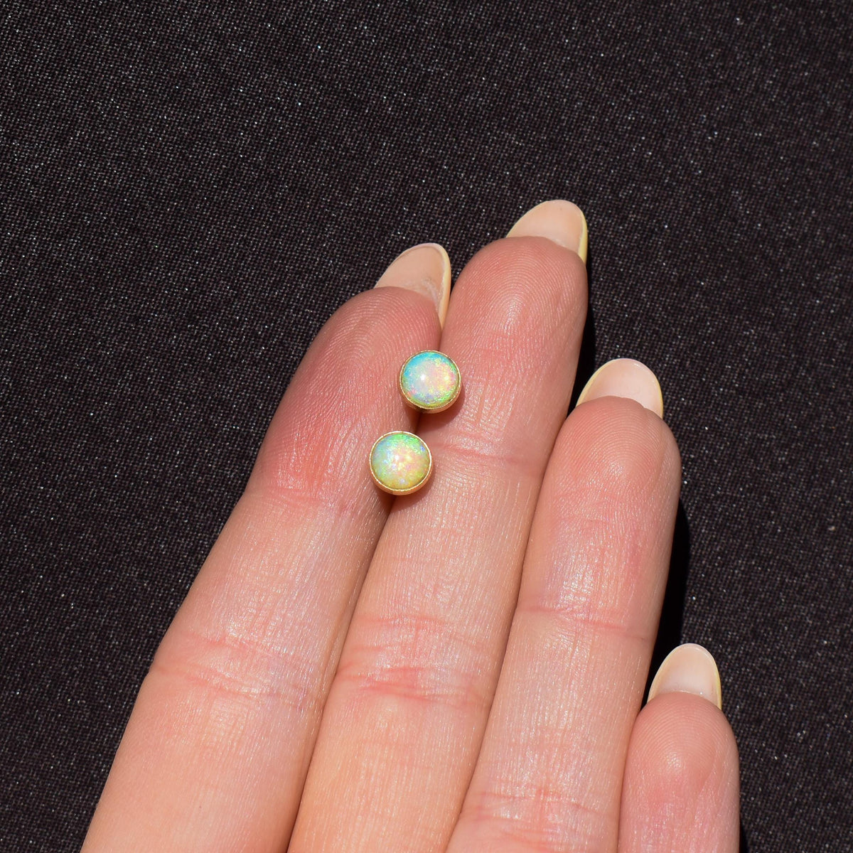 Vintage Natural Opal Round 9ct Gold Stud Earrings
