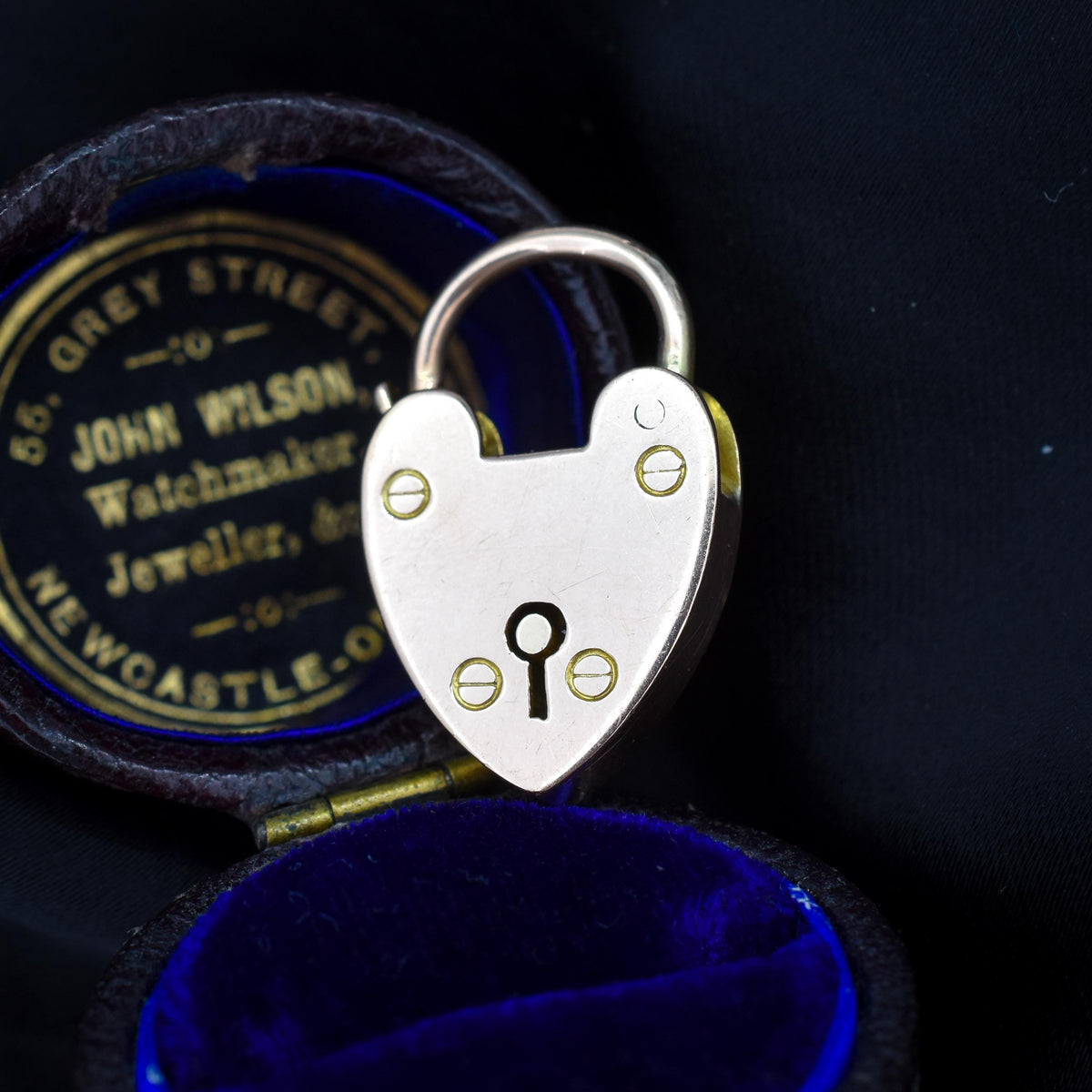 Antique Edwardian 9ct Gold Plain Heart Padlock Pendant