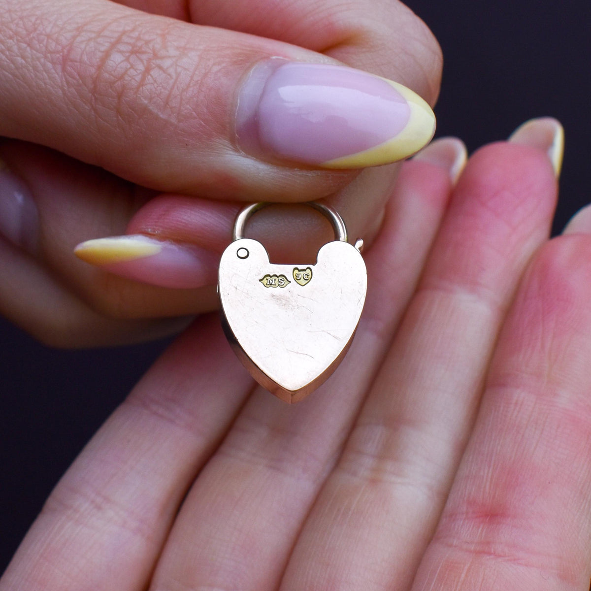 Antique Edwardian 9ct Gold Plain Heart Padlock Pendant