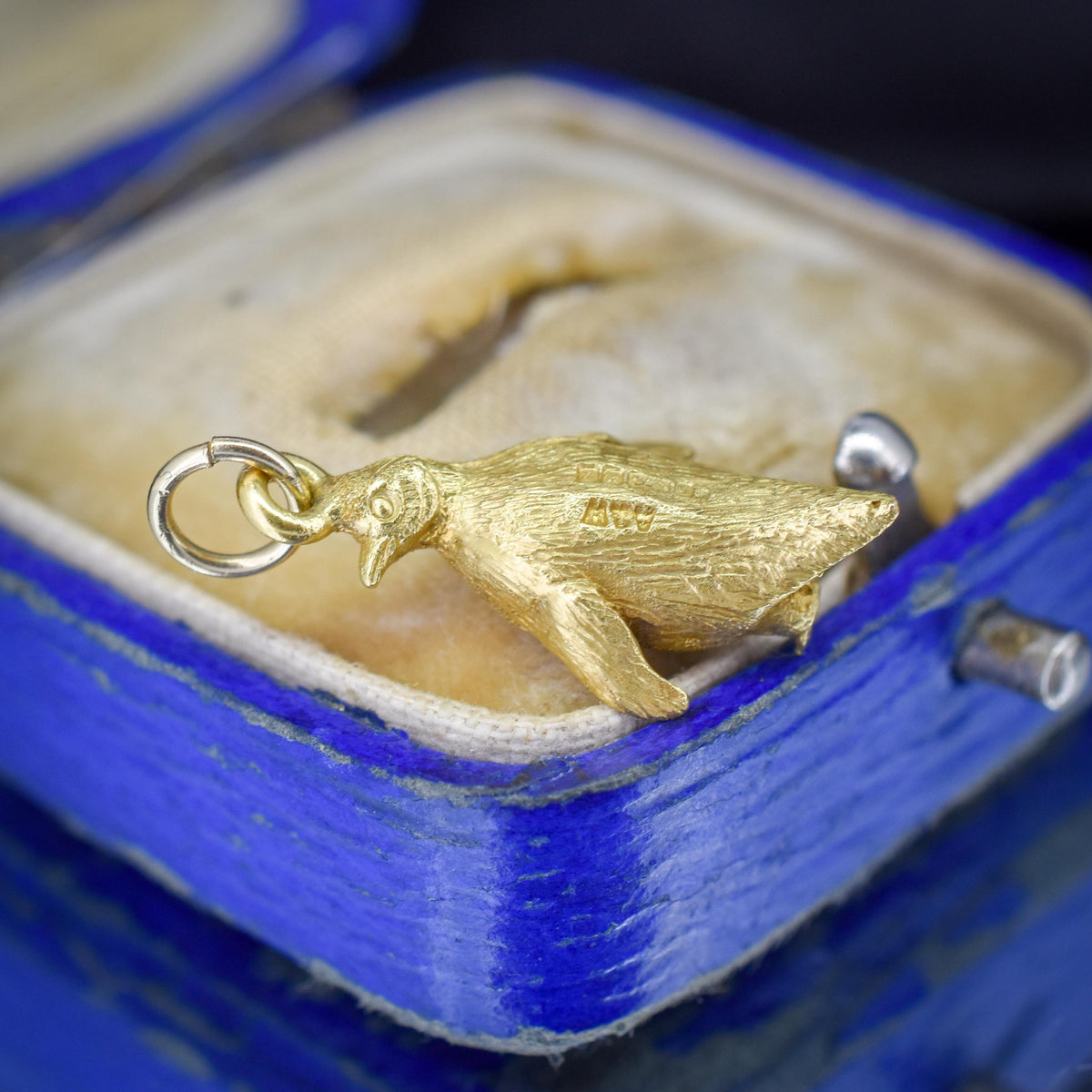 Vintage Solid 9ct Yellow Gold Penguin Charm | Dated 1974