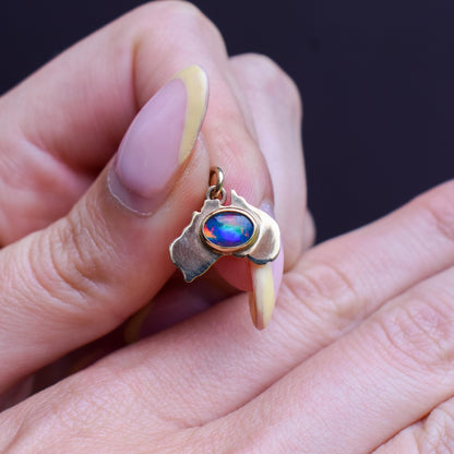 Antique Black Opal Triplet 9ct Gold Australia Travel Charm Pendant