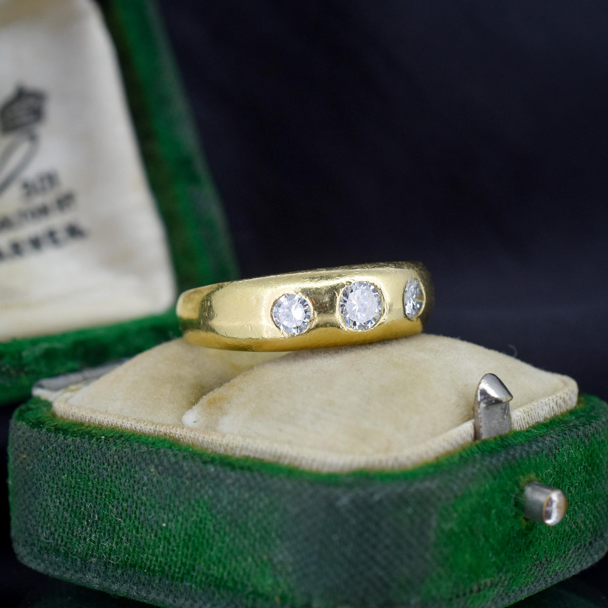 Vintage 0.40ct Diamond Three Stone Gypsy 18ct Yellow Gold Ring Band | Dated 1997