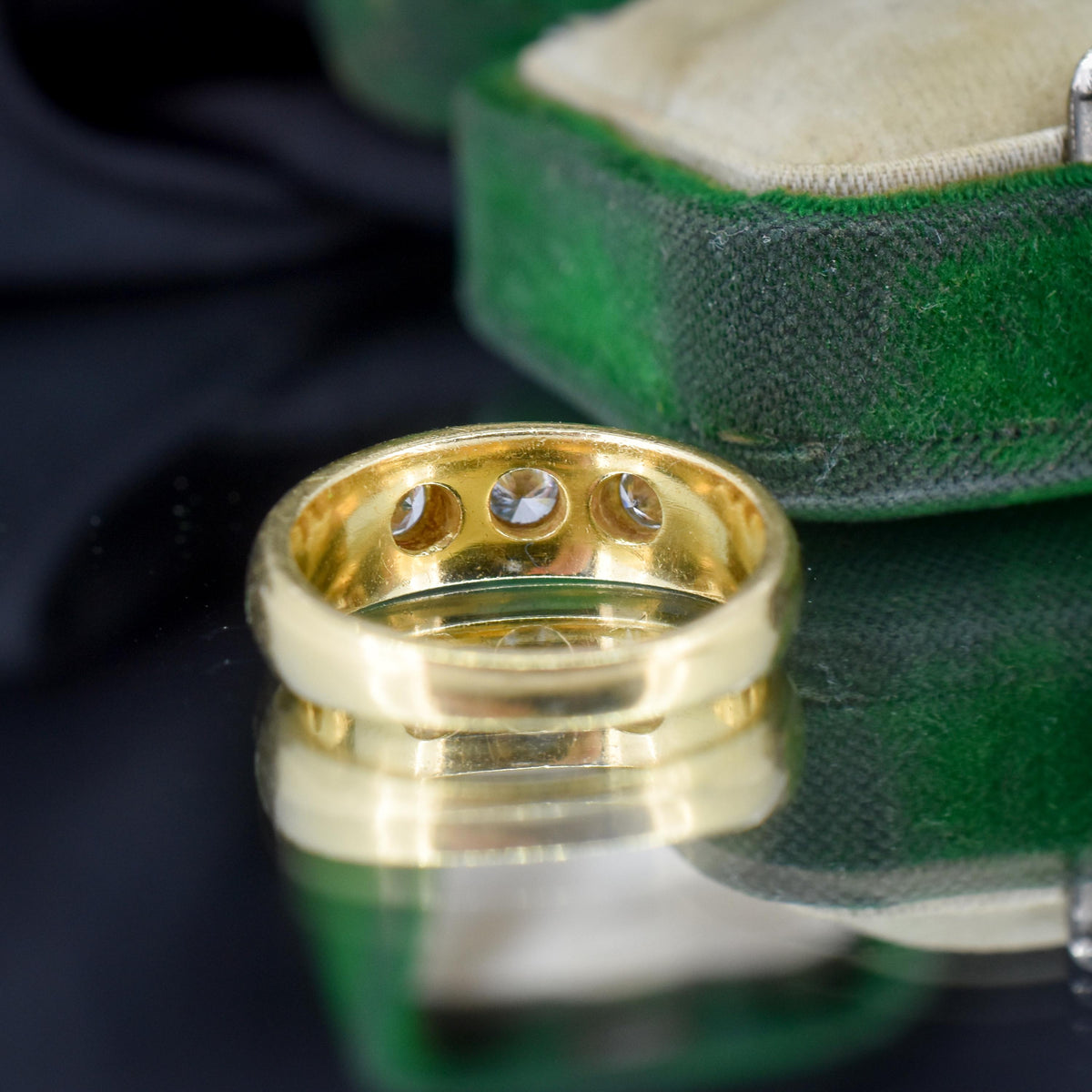 Vintage 0.40ct Diamond Three Stone Gypsy 18ct Yellow Gold Ring Band | Dated 1997