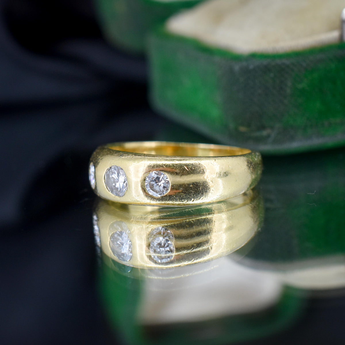 Vintage 0.40ct Diamond Three Stone Gypsy 18ct Yellow Gold Ring Band | Dated 1997