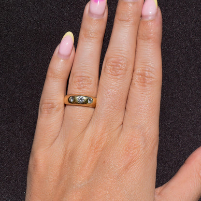 Vintage 0.40ct Diamond Three Stone Gypsy 18ct Yellow Gold Ring Band | Dated 1997