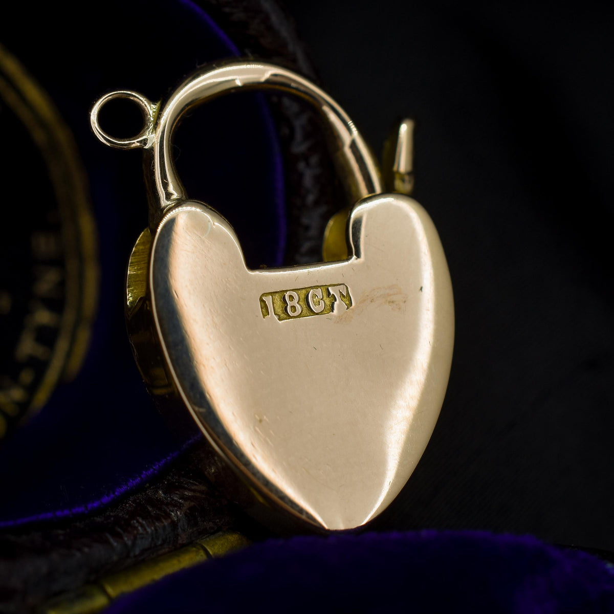 Antique Edwardian 18ct Gold Heart Padlock Pendant
