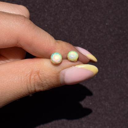 Vintage Natural Opal Round 9ct Gold Stud Earrings