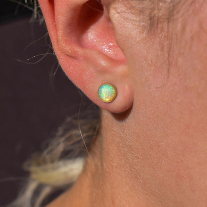 Vintage Natural Opal Round 9ct Gold Stud Earrings