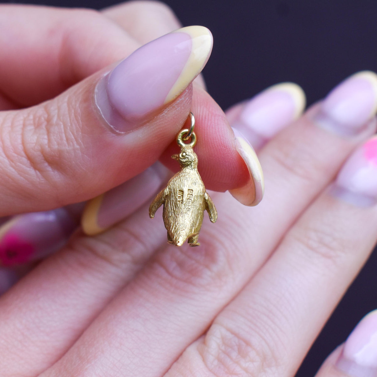 Vintage Solid 9ct Yellow Gold Penguin Charm | Dated 1974