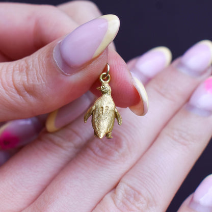 Vintage Solid 9ct Yellow Gold Penguin Charm | Dated 1974