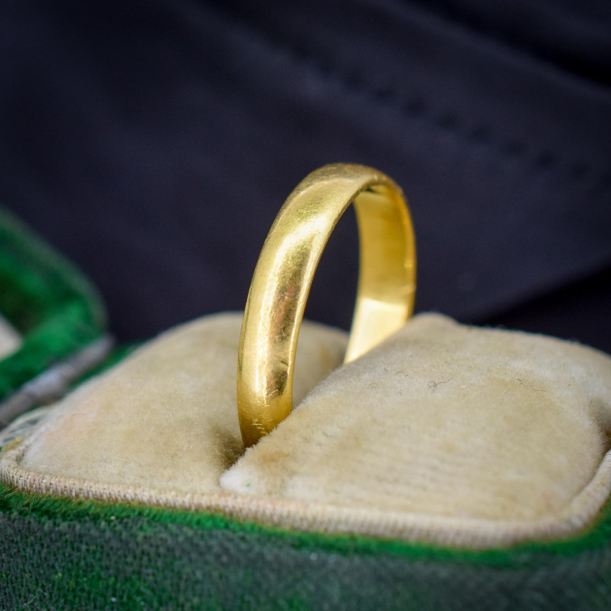 Vintage '1951' 22ct Yellow Gold Plain Stacking Wedding Band Ring - Vintage