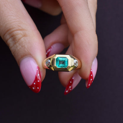 Natural Emerald and Diamond Three Stone 18ct Gold Gypsy Band Ring