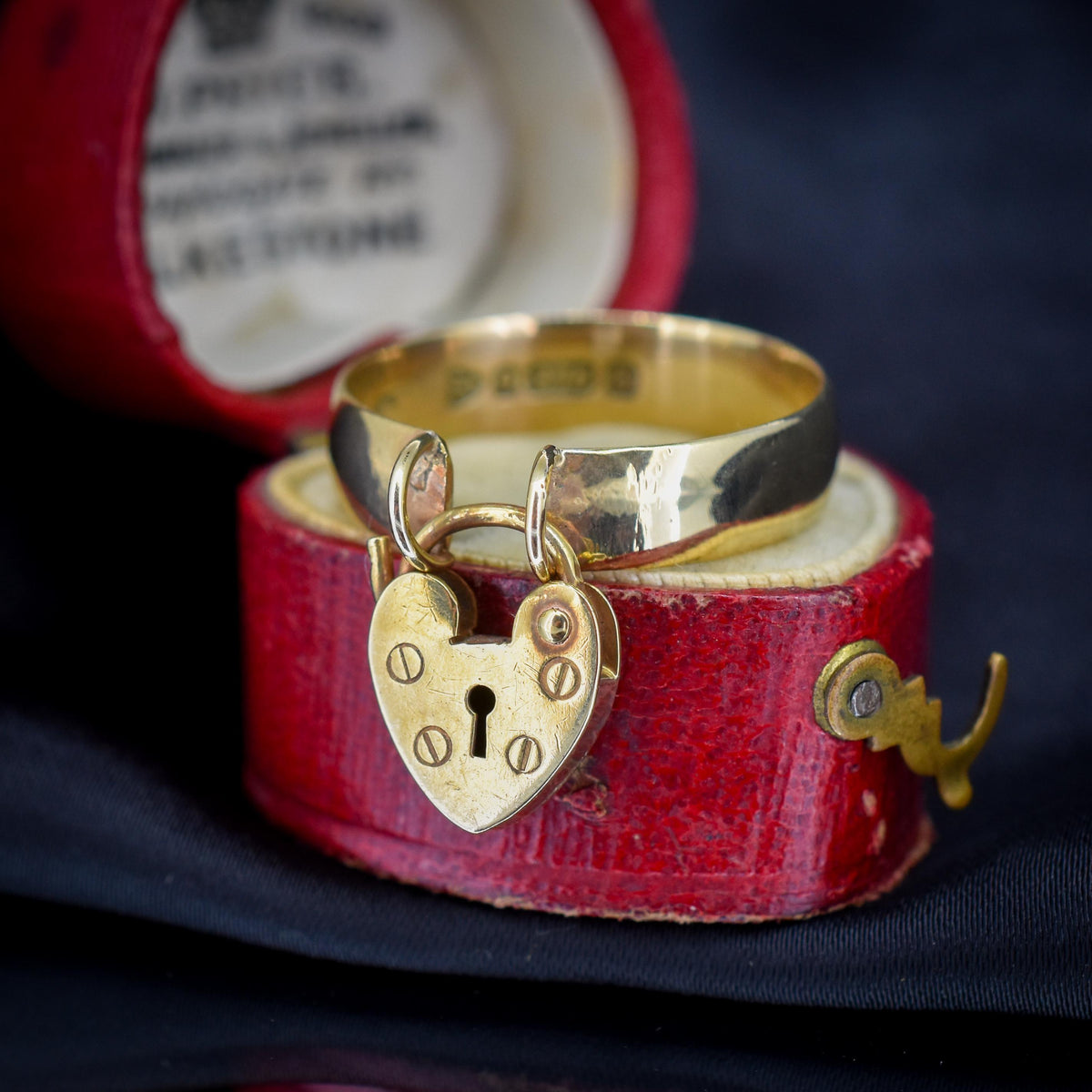 Antique Victorian Heart Padlock Drop 9ct Yellow Gold Band Ring | Chester 1897