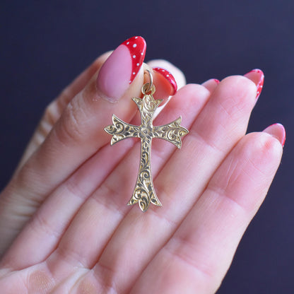 Antique Edwardian 9ct Gold Engraved Cross Pendant | Chester 1904