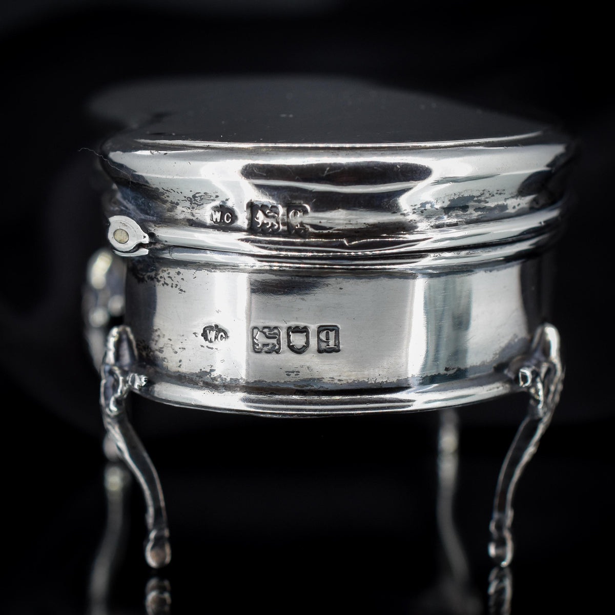 Antique London 1911 Hallmarked Sterling Silver Oval Lucky Bean Jewellery Trinket Box