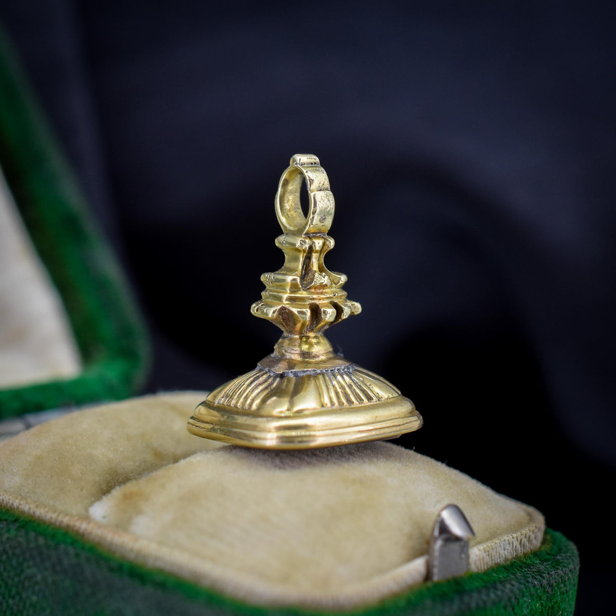 Antique Chalcedony Intaglio Gold Cased Ornate Fob Seal Pendant | Victorian