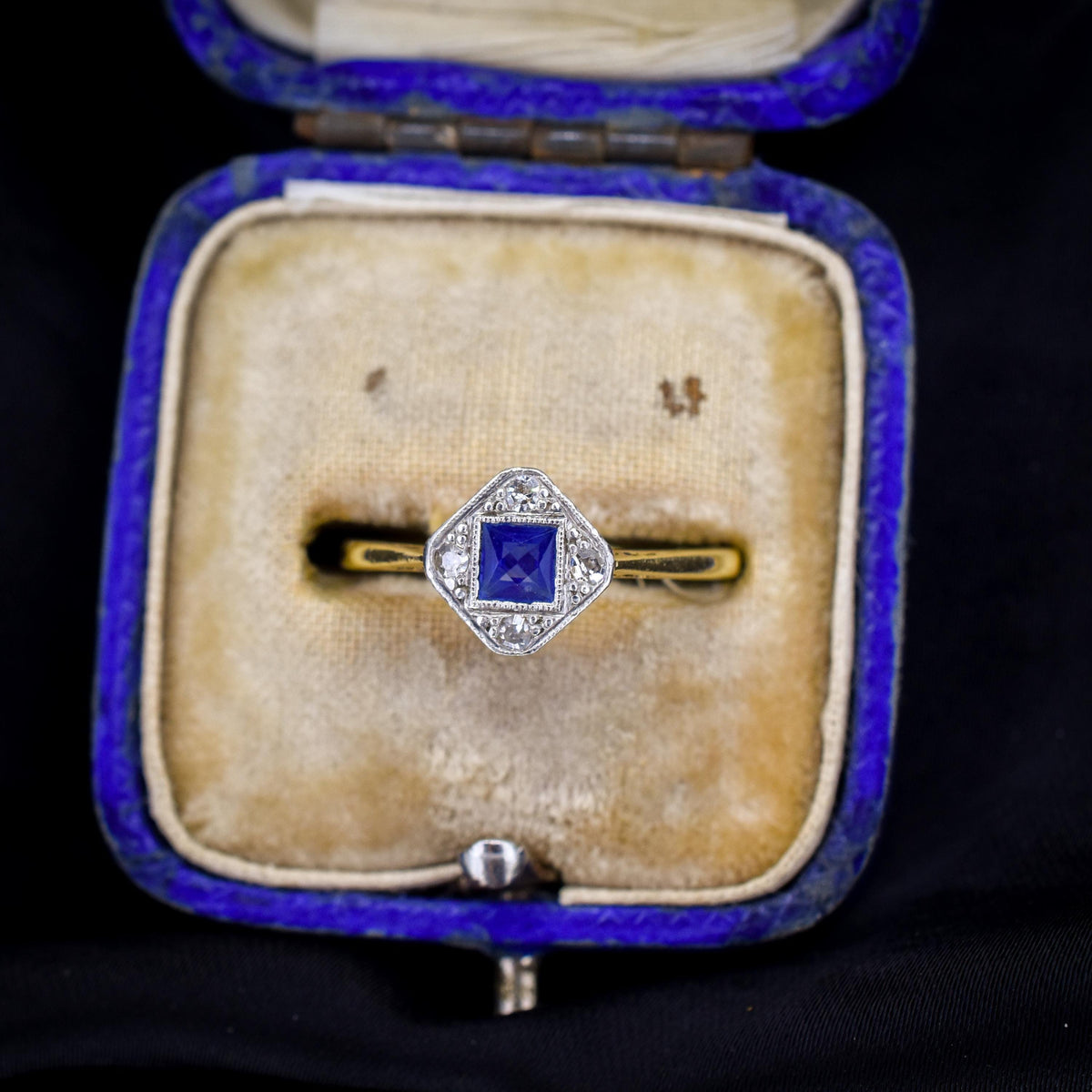 Art Deco Blue Sapphire and Diamond Cluster 18ct Yellow Gold Ring