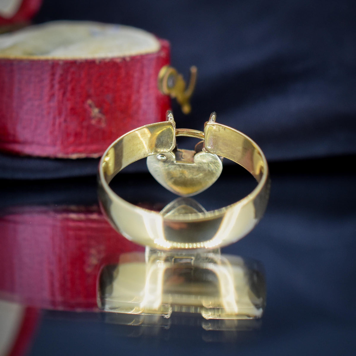 Antique Victorian Heart Padlock Drop 9ct Yellow Gold Band Ring | Chester 1897