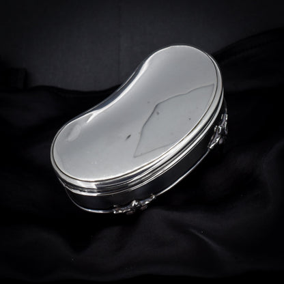 Antique London 1911 Hallmarked Sterling Silver Oval Lucky Bean Jewellery Trinket Box
