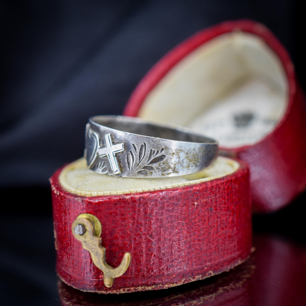 Antique Victorian '1899' Faith Hope & Charity Sterling Silver Band Ring