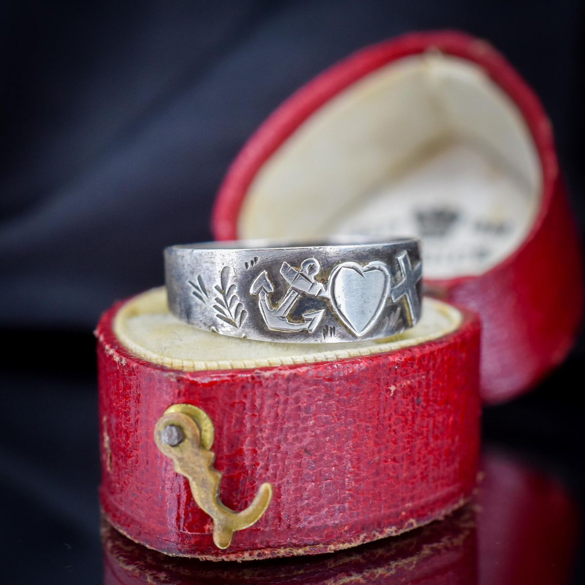 Antique Victorian '1899' Faith Hope & Charity Sterling Silver Band Ring