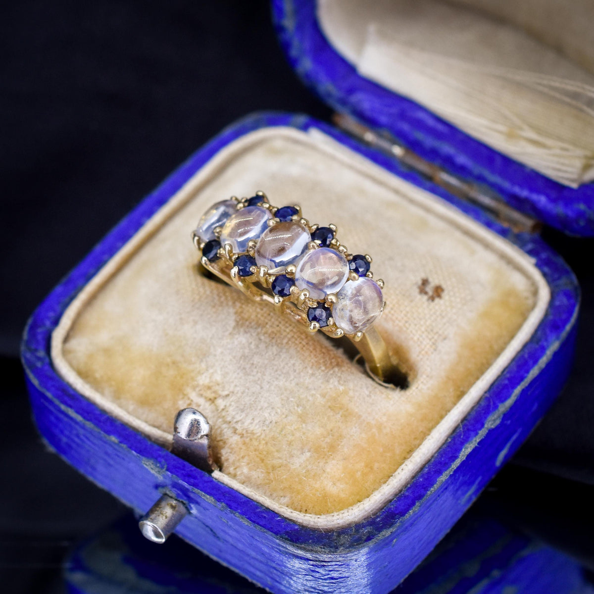 Vintage Moonstone Sapphire Five Stone 9ct Yellow Gold Ring Band | Dated 1993