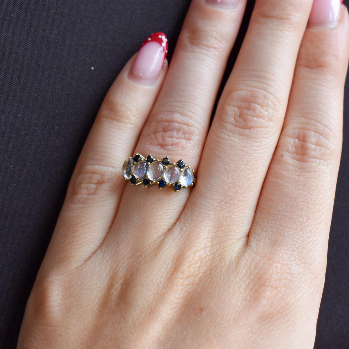Vintage Moonstone Sapphire Five Stone 9ct Yellow Gold Ring Band | Dated 1993