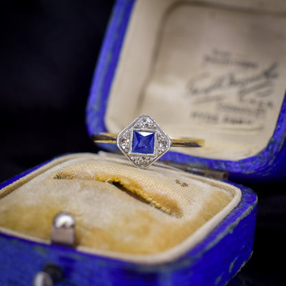 Art Deco Blue Sapphire and Diamond Cluster 18ct Yellow Gold Ring