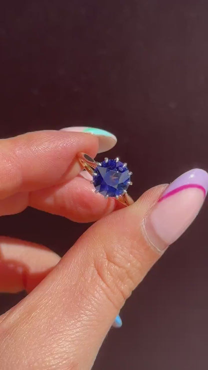Vintage 2.60ct Round Sapphire Solitaire 18ct Gold Ring